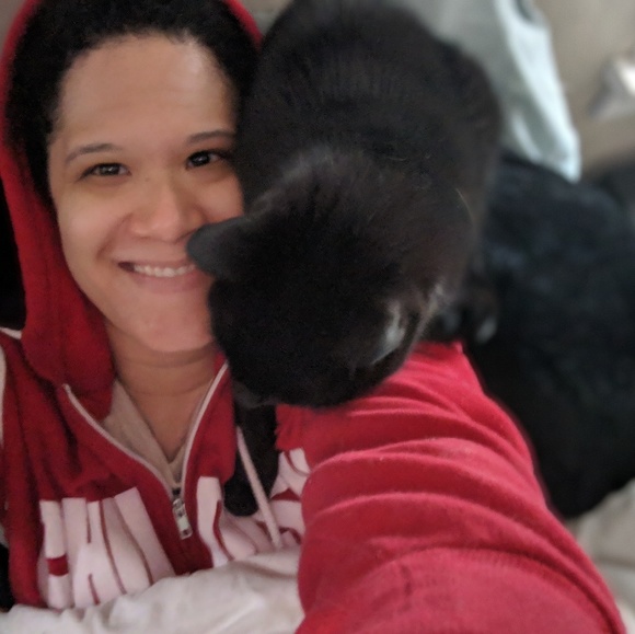 Meet your Posher, Ayla - Picture 1 of 1